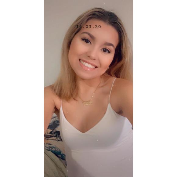 Meet your Posher, Katherine - Picture 1 of 1